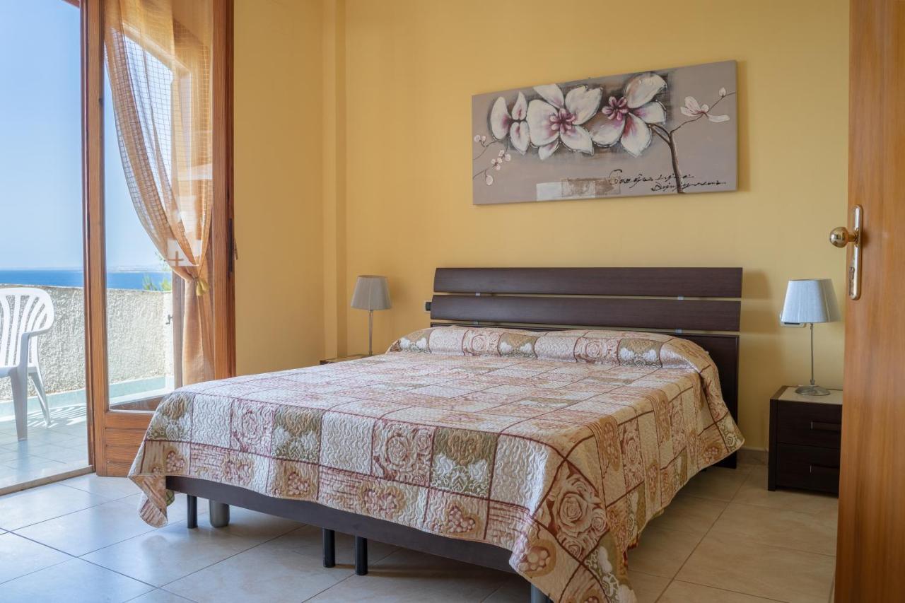 Bed and Breakfast Terrazza Sul Plemmirio Сиракузы Экстерьер фото