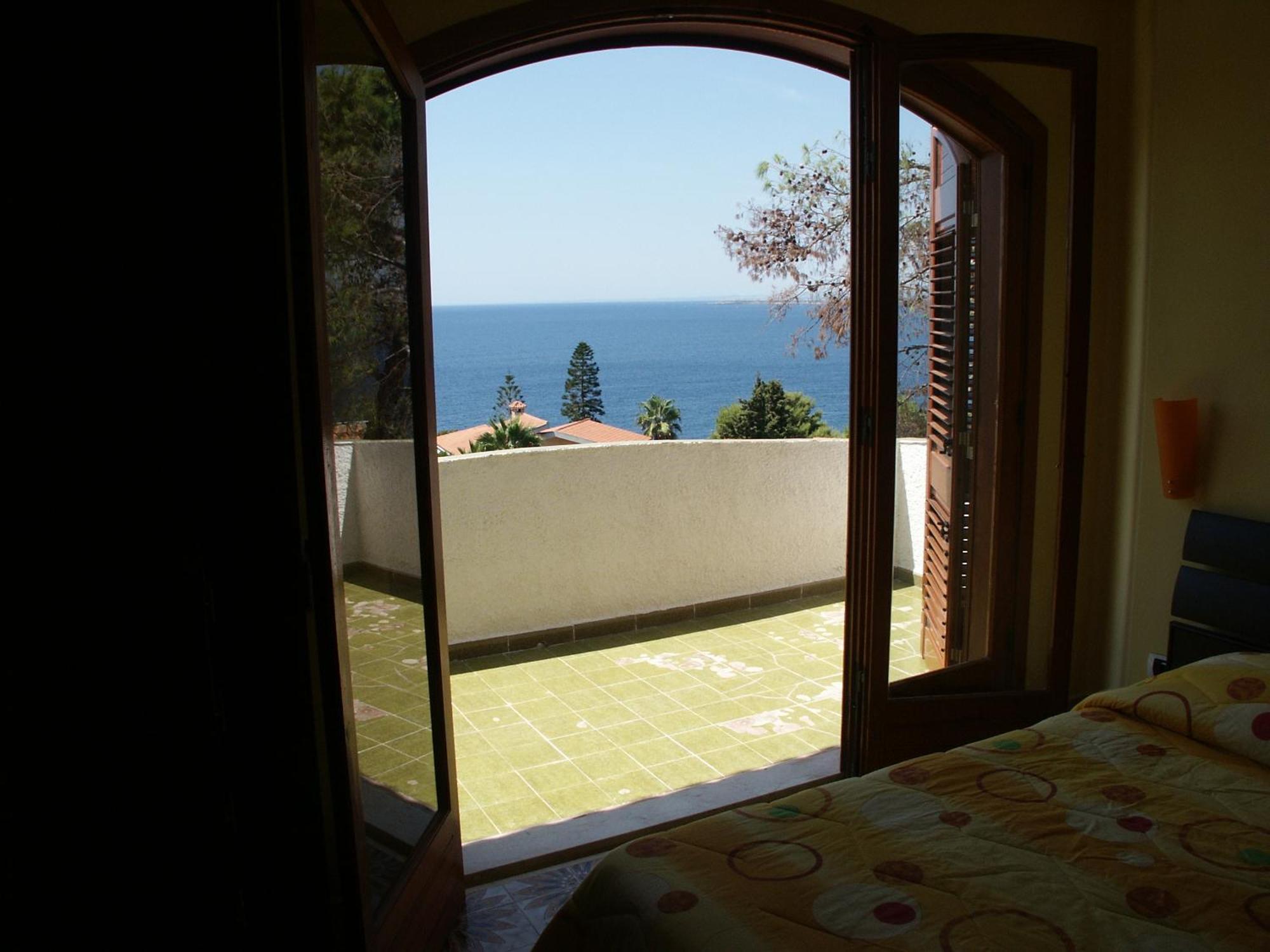 Bed and Breakfast Terrazza Sul Plemmirio Сиракузы Экстерьер фото